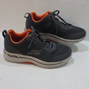 Skechers Men's Arch Fit Extra Wide Go Walk Charcoal and Orange Sneakers Size 9